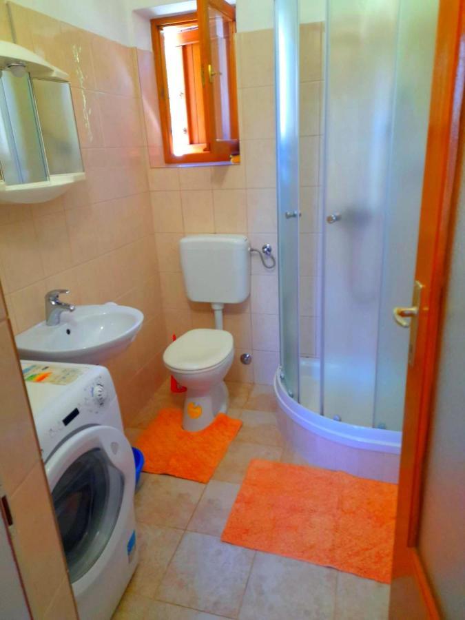 Vila House Fantazija Kampor Exteriér fotografie
