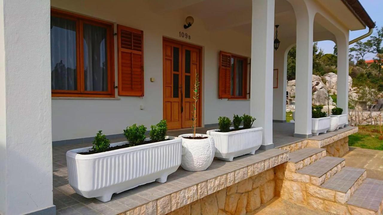 Vila House Fantazija Kampor Exteriér fotografie
